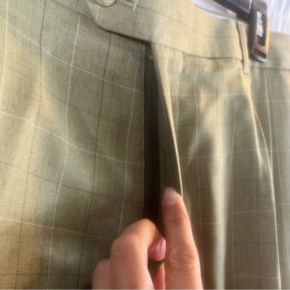 J. Vital 2piece suit size 42R top and 42R/ 35W
bottom Men's Tan Blazer - Picture 14 of 17